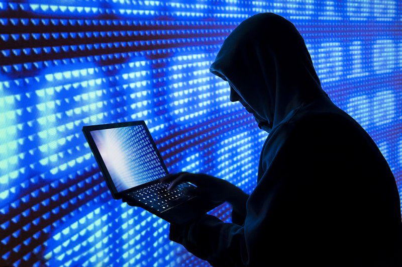 构建数字时代的防护墙：网络安全攻防的新战场